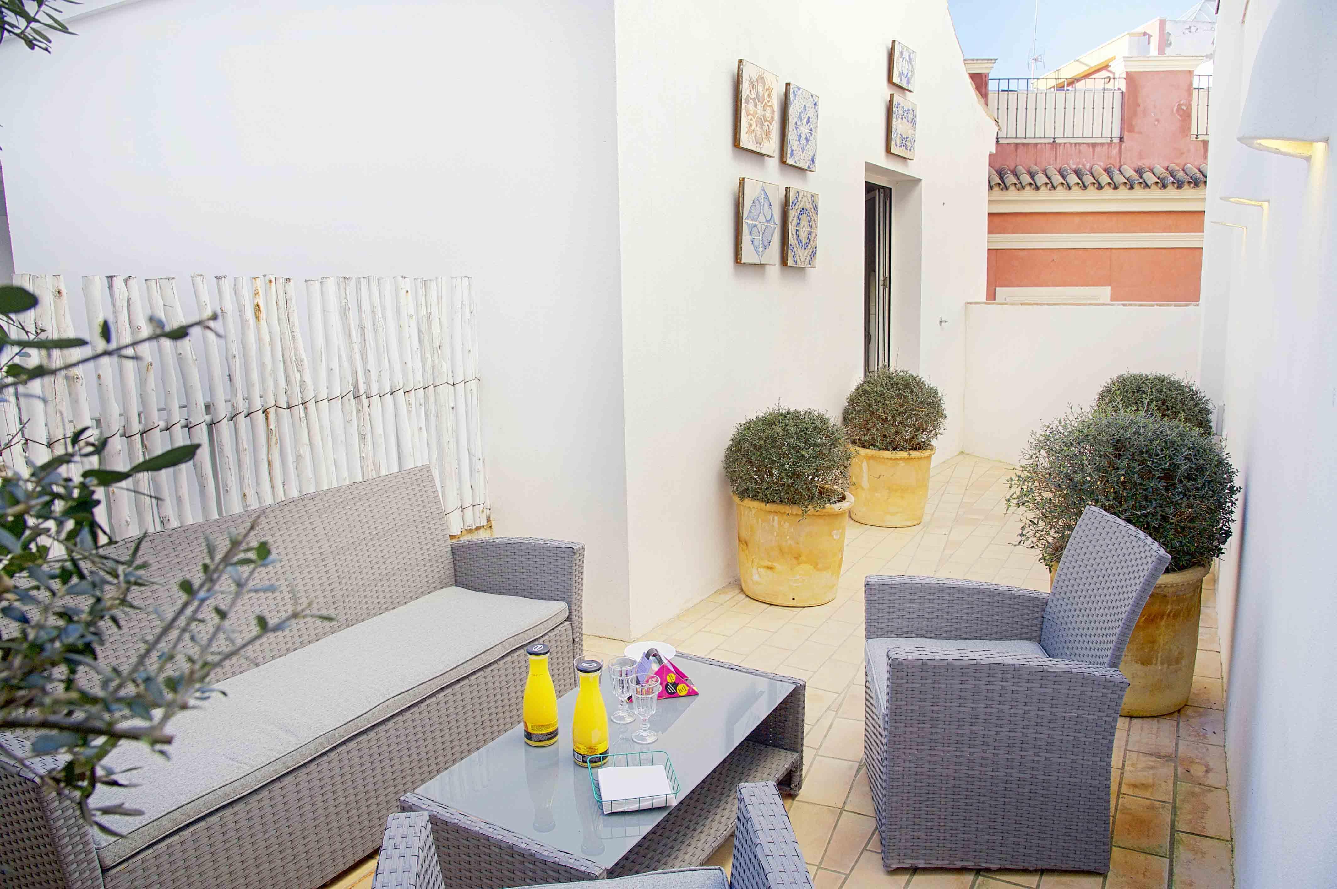 Overland Suites Catedral Sevilla Eksteriør billede